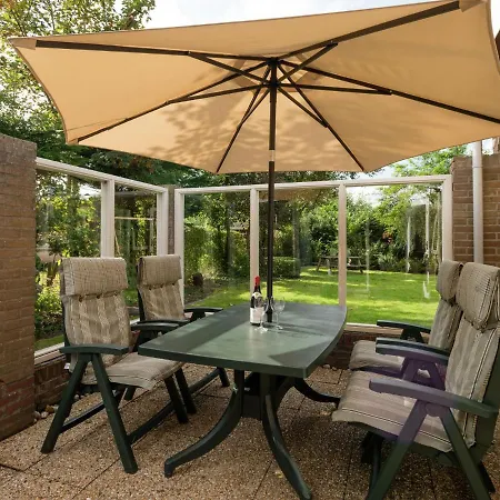 Spacious Near In Holiday home